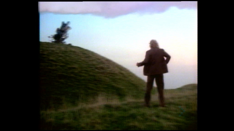 Kate Bush - Cloudbusting