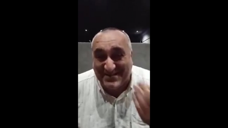 Анекдот про семью уродов