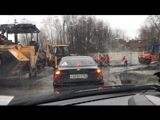 Укладка асфальта в дождь, Авиагородок, г. Батайск. 29.03.2018