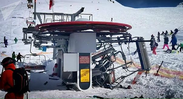 Четыре российских туриста пострадали после аварии подъемника на грузинском курорте Гудаури