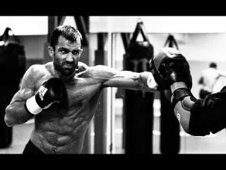 Luke Rockhold Training For Yoel Romero | UFC 221: Romero vs. Rockhold