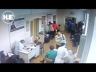 В Серпухове суд решает кто виноват в смерти пациентки, которую уронили с кушетки доктора