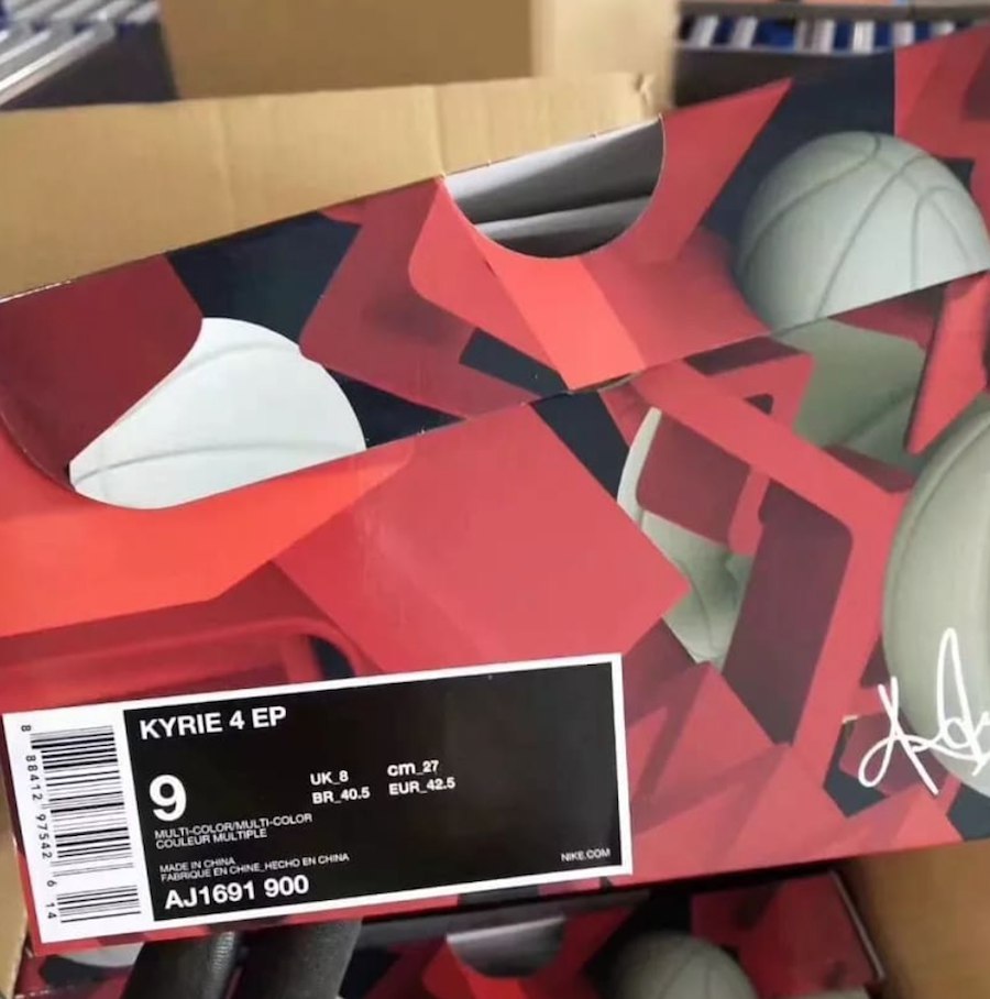 Nike Kyrie 4