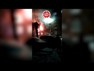 Первые минуты после взрыва в омской пятиэтажке