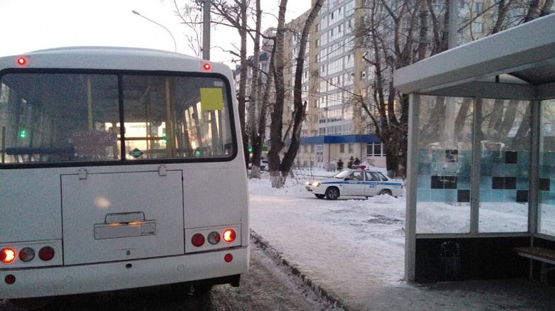 УМВД: водитель маршрутки в Томске перевозил пассажиров, не имея прав УМВД: водитель маршрутки в Томске перевозил пассажиров, не имея прав
