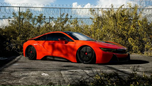 #BMW i8