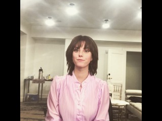 Kaya Scodelario-Davis on Instagram: “Dewigging Carole Ann after a long day in court... #inamedmywigMarge”