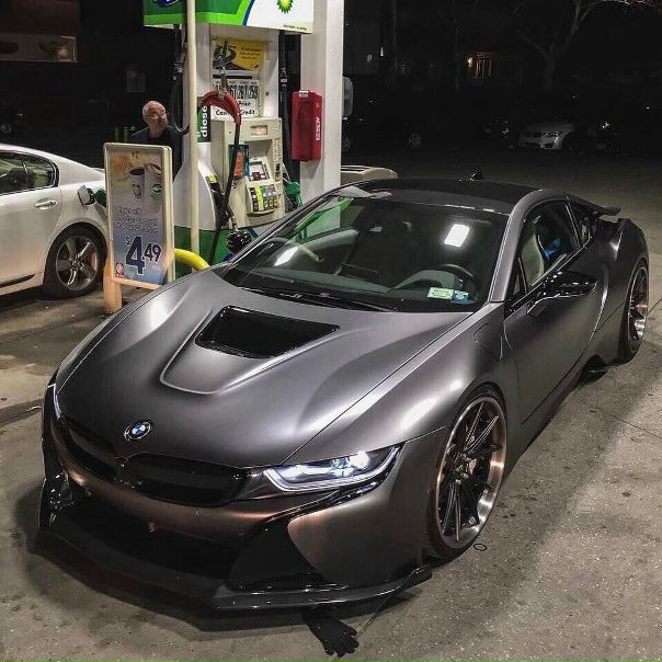 #BMW i8 