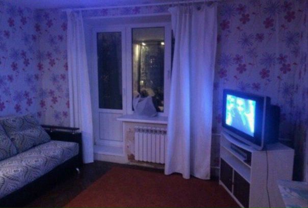 г. Санкт-Петербург.<br>Сдам двухкомнатную квартиру у метро Проспект Ветеранов 2 минуты пешком. 25000 + КУ.<br> - фото Фото: г. Санкт-Петербург.<br>Сдам двухкомнатную квартиру у метро Проспект Ветеранов 2 минуты пешком. 25000 + КУ.<br>