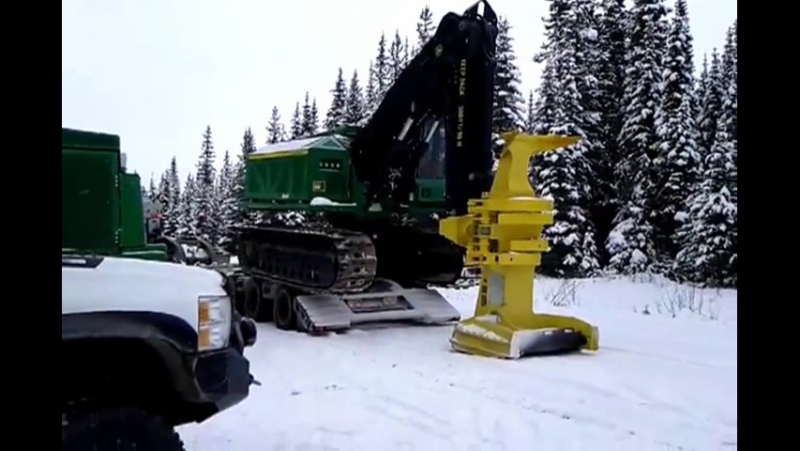 903K John Deere