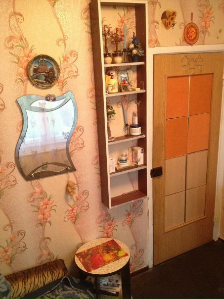 Фото: Срочно!! Сдаётся комната.8кв.м. 7000р в 3х комнатной 