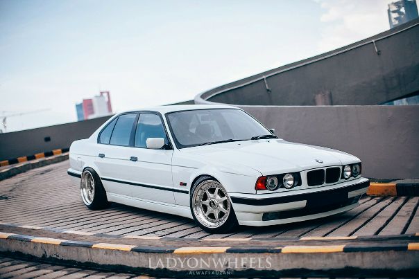 #BMW E34