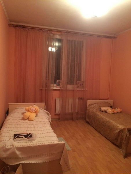 Привет! Сдаётся койко-место для девушки, 12500 + залог. Квартира площадью 100 м, две ванных комнаты, консьерж, охрана территории, от метро Марьино 1 минута пешком. Проживание во всей квартире вчетвером. Заселение уже сегодня.<br> Никулина - фото Фото: Привет! Сдаётся койко-место для девушки, 12500 + залог. Квартира площадью 100 м, две ванных комнаты, консьерж, охрана территории, от метро Марьино 1 минута пешком. Проживание во всей квартире вчетвером. Заселение уже сегодня.<br> Никулина