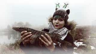 Щука там ходит, дааа! Юля Лобацевич на рыбалке! рыбалка в Беларуси