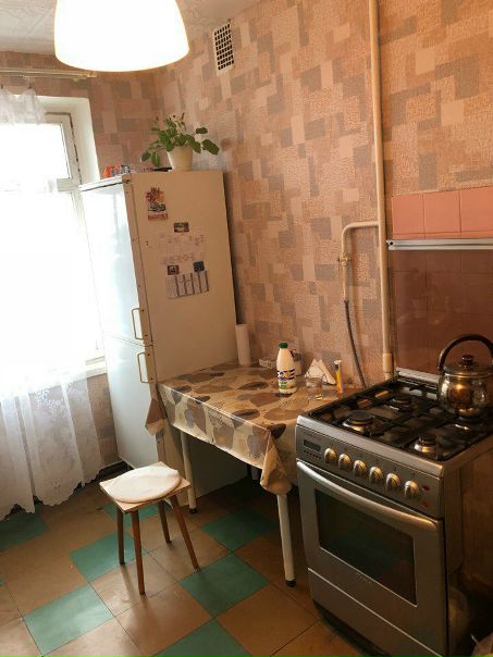 Подселю к себе в однокомнатную квартиру девушку на длительный срок,чистоплотную,без вредных привычек без животных. В комнате находятся две кровати. <br>От метро Выхино пешая доступность. <br>Оплата за месяц 12 тысяч. Свет и Вода отдельно от оплаты квартиры и плюс залог 6 тысяч. Дата заселения 13 января.<br> Ромашихина - фото Фото: Подселю к себе в однокомнатную квартиру девушку на длительный срок,чистоплотную,без вредных привычек без животных. В комнате находятся две кровати. <br>От метро Выхино пешая доступность. <br>Оплата за месяц 12 тысяч. Свет и Вода отдельно от оплаты квартиры и плюс залог 6 тысяч. Дата заселения 13 января.<br> Ромашихина