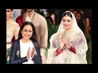| Anju Modi | | Sunehri Kothi | | Dia Mirza | | India Couture Week 2017 | | FDCI | | ANX Media |