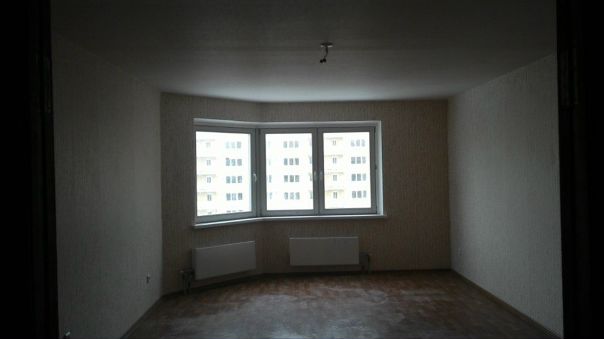 Фото: Сдам 2х комнатную квартиру в Москве на ул.Синявинская. 25.000р. <br>Квартира без мебели. На кухне есть эл/плита. После ремонта никто не жил.<br>10 минут пешком до ж/д ст.Подрезково электричек Ленинградского направления.<br> Пиндак