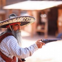 Макс Капитанов