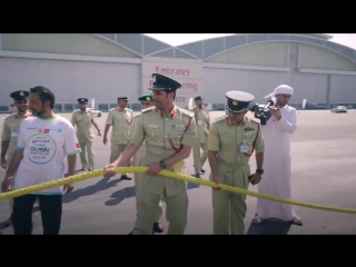 Dubai police broke a second World Record within one week by pulling a 302 tonne A380 Emirates Airbus.