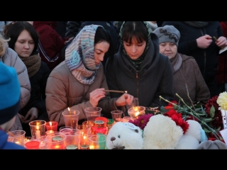 Акции памяти погибших при пожаре в ТЦ