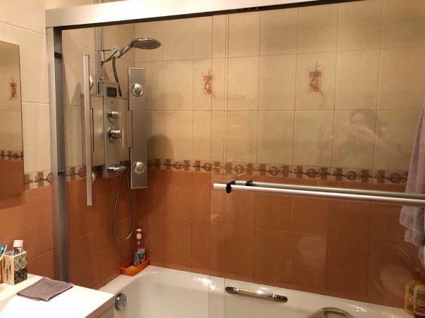 СДАМ СРОЧНО двухкомнатную квартиру!!!<br>Метро Комендантский пр, адрес: Богатырский пр., дом 26., корп. 1.<br>Все в идеальном состоянии. Все есть! Вывозить из квартиры ничего не будут, все оставлеют. Хороший район города. Отличная транспортная развязка, развитая инфраструктура. Близость остановок общественного транспорта, ст.метро Комендантский пр. в 10 минутах ходьбы. Рассмотрим порядочных, платежеспособных людей.<br>По цене: 40000 + КУ+залог, тел. 8-921-792-23-46 - фото Фото: СДАМ СРОЧНО двухкомнатную квартиру!!!<br>Метро Комендантский пр, адрес: Богатырский пр., дом 26., корп. 1.<br>Все в идеальном состоянии. Все есть! Вывозить из квартиры ничего не будут, все оставлеют. Хороший район города. Отличная транспортная развязка, развитая инфраструктура. Близость остановок общественного транспорта, ст.метро Комендантский пр. в 10 минутах ходьбы. Рассмотрим порядочных, платежеспособных людей.<br>По цене: 40000 + КУ+залог, тел. 8-921-792-23-46