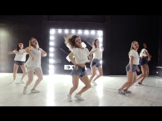 Nadya Filchakova | Reggaeton | EXTRA Dance Studio