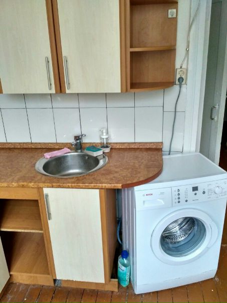 М.Пролетарская <br>2-я Дубровская д.6<br>З-х комнатная квартира.<br>Сдаю 2 смежные .<br>Только для 2-3 девушек<br>ТОЛЬКО девушки.<br>Большая комната проходная , в ней 2 кровати, дальняя комната с дверью с большой кроватью.<br>Эти 2 смежные комнаты выходят в общий большой коридор.<br>В 3 ей отдельной комнате живут 2 девушки уже год.<br>Стоимость <br>2 смежных комнат 36000 + электричество по счётчику.<br>До метро 5 мин.В доме Магнолия. <br>вай-фай ,есть телевизор .<br>Стиральная машина , холодильник отдельный. - фото Фото: М.Пролетарская <br>2-я Дубровская д.6<br>З-х комнатная квартира.<br>Сдаю 2 смежные .<br>Только для 2-3 девушек<br>ТОЛЬКО девушки.<br>Большая комната проходная , в ней 2 кровати, дальняя комната с дверью с большой кроватью.<br>Эти 2 смежные комнаты выходят в общий большой коридор.<br>В 3 ей отдельной комнате живут 2 девушки уже год.<br>Стоимость <br>2 смежных комнат 36000 + электричество по счётчику.<br>До метро 5 мин.В доме Магнолия. <br>вай-фай ,есть телевизор .<br>Стиральная машина , холодильник отдельный.