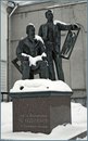 Снег лёг так причудливо, что создаётся впечатление…