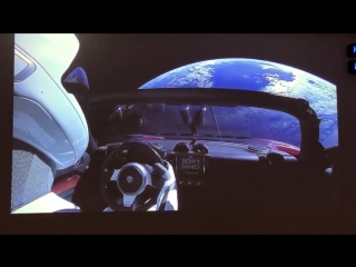 Илон Макс опубликовал видео с Tesla на орбите Земли