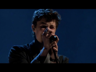 Shawn Mendes вживую исполнил свой хит Theres Nothing Holdin Me Back