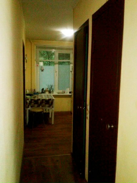 Дорогие друзья! #МОСКВА_дн<br><br> Освобождается соседняя комната в (2-хком кв), поэтому СРОЧНО ищу соседа или соседку, строго 1 человека славянской внешности, без в/п.<br>Квартира находится в шаговой доступности от ст. м. Щелковская (10 мин.), есть все необходимое для проживания: мебель, бытовая техника, СМА, посуда, wi-fi, горячая вода постоянно. Этим летом был сделан небольшой косметический ремонт, а в сдаваемую комнату завезена новая мебель: диван, шкаф, можно поставить небольшой журнальный столик.<br>Стоимость аренды = 16 000 р. + интернет , свет, вода (1000 - 1500р. с человека)<br>В соседней комнате постоянно проживаю я с дочерью 5 лет.<br><br> БЕЗ КОМИССИЙ, депозит 10 000 р. (можно разбить, возвращается при выезде).<br><br>ПИШИТЕ в личку или ЗВОНИТЕ до 21:00 по номерам 8-903-206-86-23 или 8-901-799-58-92 Вероника<br><br>буду благодарна за максимальный репост, вдруг ваши знакомые ищут себе жилье именно в этом районе. - фото Фото: Дорогие друзья! #МОСКВА_дн<br><br> Освобождается соседняя комната в (2-хком кв), поэтому СРОЧНО ищу соседа или соседку, строго 1 человека славянской внешности, без в/п.<br>Квартира находится в шаговой доступности от ст. м. Щелковская (10 мин.), есть все необходимое для проживания: мебель, бытовая техника, СМА, посуда, wi-fi, горячая вода постоянно. Этим летом был сделан небольшой косметический ремонт, а в сдаваемую комнату завезена новая мебель: диван, шкаф, можно поставить небольшой журнальный столик.<br>Стоимость аренды = 16 000 р. + интернет , свет, вода (1000 - 1500р. с человека)<br>В соседней комнате постоянно проживаю я с дочерью 5 лет.<br><br> БЕЗ КОМИССИЙ, депозит 10 000 р. (можно разбить, возвращается при выезде).<br><br>ПИШИТЕ в личку или ЗВОНИТЕ до 21:00 по номерам 8-903-206-86-23 или 8-901-799-58-92 Вероника<br><br>буду благодарна за максимальный репост, вдруг ваши знакомые ищут себе жилье именно в этом районе.