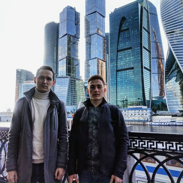 Фото: Снимем трехкомнатную квартиру на станции метро Сходненская. Жить будут 3 сотрудника логистической компании. По 27 лет каждому. Порядочные, чистоплотные, без вредных привычек. Своевременную оплату и порядок гарантируем.<br> Сергеевич