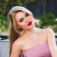 Анна Хорунжая