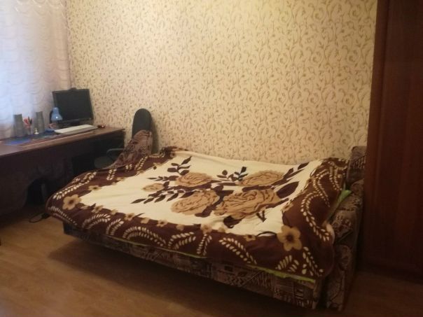 Срочно!!! Сдаю комнату в двухкомнатной квартире, от метро Алтуфьево 8 минут пешком. <br>Для одной девушки/женщины без вредных привычек и животных. <br>В соседней комнате проживают две женщины. <br>Цена аренды 18тыс + свет, вода по счётчикам. Депозит 18 тыс. (можно разбить).<br><br> Осипова - фото Фото: Срочно!!! Сдаю комнату в двухкомнатной квартире, от метро Алтуфьево 8 минут пешком. <br>Для одной девушки/женщины без вредных привычек и животных. <br>В соседней комнате проживают две женщины. <br>Цена аренды 18тыс + свет, вода по счётчикам. Депозит 18 тыс. (можно разбить).<br><br> Осипова