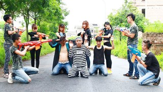 3T Nerf War : Squad Alpha Two Female Guards Nerf guns Fight With Escaped Prisoner