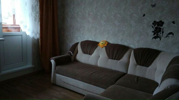 Здравствуйте ! М Свиблово игарский проезд 17<br>Сдаётся комната в 2х комнатной кв. <br>В квартире имеется холодильник , плита , микроволновка , чайник , стиральная машина . В квартире сделан косметический ремонт , свежая , светлая , стоят стеклопакеты , тишина в кв . Район так же спокойный , зелени полно , через дом парк с р. Яуза . Район очень хороший . В сдаваемой комнате имеется только диван , остальная мебель дело наживное . К соискателю , нужна только ДЕВУШКА , т.к проживает в другой комнате девушка . С/у раздельный общая площадь кв 54м , так что кухня просторная . До метро 10 мин пешком , и 2 минуты на транспорте . Месячная оплата 17000 + к/у по счетчикам на двоих с проживающей девушкой ... Кого заинтересовало данное предложение , прошу писать в сообщениях . За фото в лс - фото Фото: Здравствуйте ! М Свиблово игарский проезд 17<br>Сдаётся комната в 2х комнатной кв. <br>В квартире имеется холодильник , плита , микроволновка , чайник , стиральная машина . В квартире сделан косметический ремонт , свежая , светлая , стоят стеклопакеты , тишина в кв . Район так же спокойный , зелени полно , через дом парк с р. Яуза . Район очень хороший . В сдаваемой комнате имеется только диван , остальная мебель дело наживное . К соискателю , нужна только ДЕВУШКА , т.к проживает в другой комнате девушка . С/у раздельный общая площадь кв 54м , так что кухня просторная . До метро 10 мин пешком , и 2 минуты на транспорте . Месячная оплата 17000 + к/у по счетчикам на двоих с проживающей девушкой ... Кого заинтересовало данное предложение , прошу писать в сообщениях . За фото в лс