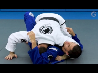 Leonardo Leite- Passing the half-guard using the lapel