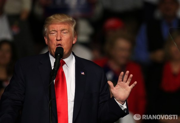 Трамп пообещал крупнейшее в истории США снижение налогов: 
