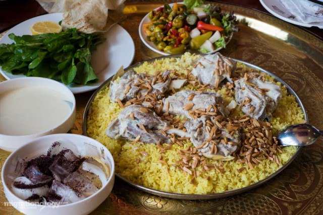 В какой стране можно хорошо отдохнуть, а заодно вкусно поесть В какой стране можно хорошо отдохнуть, а заодно вкусно поесть