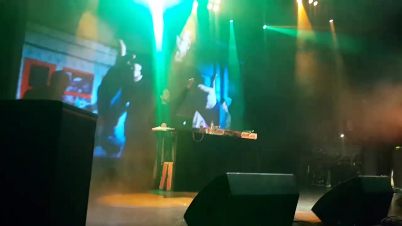 вечеринка у Децела дома😆