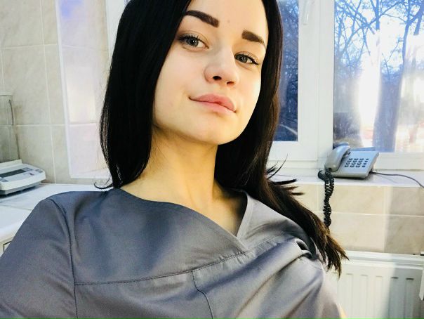 Доброе утро <br>Ищу изолированную комнату <br>Цена до 20<br>В соседях хотелось бы видеть девушек примерно моего возраста (мне 20)<br>Работаю в медицине , хожу в зал и плаваю <br>Без в/п <br>Общительно , но не до тошноты <br>Личное пространство люблю и уважаю <br>Желательно низ оранжевой ,красной,серой ветки. <br>Заехать готова уже - фото Фото: Доброе утро <br>Ищу изолированную комнату <br>Цена до 20<br>В соседях хотелось бы видеть девушек примерно моего возраста (мне 20)<br>Работаю в медицине , хожу в зал и плаваю <br>Без в/п <br>Общительно , но не до тошноты <br>Личное пространство люблю и уважаю <br>Желательно низ оранжевой ,красной,серой ветки. <br>Заехать готова уже