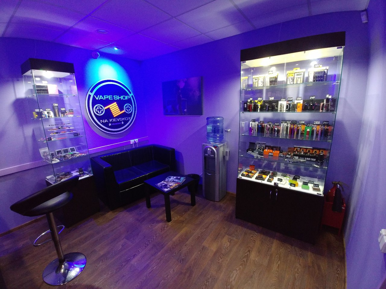 elfbar nachfüll pod läuft aus Vaping Restrictions 2025 Edinburgh Shops Still Selling Single Use Vapes  Over A Month After They Were Banned 5226054 Being Banned