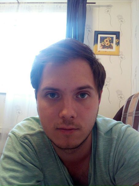 Я ищу жилье: студию, одну комнатную квартиру или комнату. До 25,000 руб в месяц (со всеми расходами). Буду жить один. <br>Сейчас 25 лет, гражданин РФ. Не курю, не пью. Животных нет. Всё в жилье будет с целом состоянии, за следующий месяц плачу за 3 дня до того, как закончится текущий месяц. В помещении где буду жить будет чисто. Важно, чтобы со мной в квартире больше никто не жил или в студии, и зимой было тепло. Жилье могу снять с 8 сентября по 15 сентября 2017. Я работаю в бизнес центре Румянцево. Это возле метро Румянцево. Важно, чтобы с жилья до работы добираться не больше 1 часа. Если на автобусе/маршрутке, то без пересадок и остановка была рядом с жильем. Если ехать в метро, то чтобы до метро идти пешком не больше 15 минут. <br>Рассмотрю жилье от владельцев. Если понравится какой-то вариант, буду брать жилье, но нужен паспорт владельца и документ на квартиру, чтобы удостовериться, что мне жилье сдает владелец. <br>Также буду заключать договор. <br>Жилье со старым ремонтом, со старой мебелью - не интересны. Также не интересны владельцы, если сломается техника в жилье, а они не захотят ее чинить или будут долго реагировать на починку или покупку новой, или если будет течь унитаз, душ, кран - должен быть мгновенный ремонт. Весь ремонт и покупки за счет владельца, а не за свои средства.<br> Посмитный - фото Фото: Я ищу жилье: студию, одну комнатную квартиру или комнату. До 25,000 руб в месяц (со всеми расходами). Буду жить один. <br>Сейчас 25 лет, гражданин РФ. Не курю, не пью. Животных нет. Всё в жилье будет с целом состоянии, за следующий месяц плачу за 3 дня до того, как закончится текущий месяц. В помещении где буду жить будет чисто. Важно, чтобы со мной в квартире больше никто не жил или в студии, и зимой было тепло. Жилье могу снять с 8 сентября по 15 сентября 2017. Я работаю в бизнес центре Румянцево. Это возле метро Румянцево. Важно, чтобы с жилья до работы добираться не больше 1 часа. Если на автобусе/маршрутке, то без пересадок и остановка была рядом с жильем. Если ехать в метро, то чтобы до метро идти пешком не больше 15 минут. <br>Рассмотрю жилье от владельцев. Если понравится какой-то вариант, буду брать жилье, но нужен паспорт владельца и документ на квартиру, чтобы удостовериться, что мне жилье сдает владелец. <br>Также буду заключать договор. <br>Жилье со старым ремонтом, со старой мебелью - не интересны. Также не интересны владельцы, если сломается техника в жилье, а они не захотят ее чинить или будут долго реагировать на починку или покупку новой, или если будет течь унитаз, душ, кран - должен быть мгновенный ремонт. Весь ремонт и покупки за счет владельца, а не за свои средства.<br> Посмитный