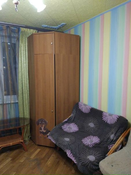 Сдам на длительный срок 2-х комн.квартиру. В квартире отличный ремонт, пластиковые окна, вся мебель, вся техника (включая свч, телевизоры, посудомойку), рядом парки: сиреневый, измайловский, виноградный пруд; <br>две школы, детский сад в шаговой доступности. Дом находится на охраняемой территории, есть парковка. Рядом Академия спорта ( теннисные корты, бассейн, спортивная школа, фитнес клуб). Рядом музыкальная школа. <br>До МКЦ и м. Черкизовская 15 мин пешком, до м. Измайловская - 3 остановки на автобусе или 15 мин. пешком.<br>Сдам чистоплотным порядочным людям, можно с детьми и животными(воспитанными собаками и кошками). <br>Сдаю с 11 февраля!!!.<br>52000 (всё включено)<br> Веснова - фото Фото: Сдам на длительный срок 2-х комн.квартиру. В квартире отличный ремонт, пластиковые окна, вся мебель, вся техника (включая свч, телевизоры, посудомойку), рядом парки: сиреневый, измайловский, виноградный пруд; <br>две школы, детский сад в шаговой доступности. Дом находится на охраняемой территории, есть парковка. Рядом Академия спорта ( теннисные корты, бассейн, спортивная школа, фитнес клуб). Рядом музыкальная школа. <br>До МКЦ и м. Черкизовская 15 мин пешком, до м. Измайловская - 3 остановки на автобусе или 15 мин. пешком.<br>Сдам чистоплотным порядочным людям, можно с детьми и животными(воспитанными собаками и кошками). <br>Сдаю с 11 февраля!!!.<br>52000 (всё включено)<br> Веснова