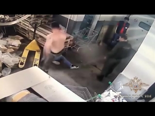 чмо охранник из москвы