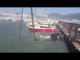 Анапа. Крушение корабля в шторм в Анапе. The collapse of the ship in Russia. Шок.