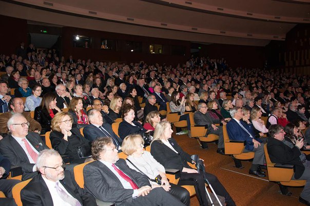 17 января 2018 г, участие Олега Погудина в концерте в Посольстве РФ во Франции, Париж Vgz-7cvduKU