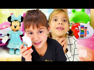 Çizgi film kahramanları. Miki Fare baloya hazırlanıyor. Angry Birds ve Sürpriz yumurtaları