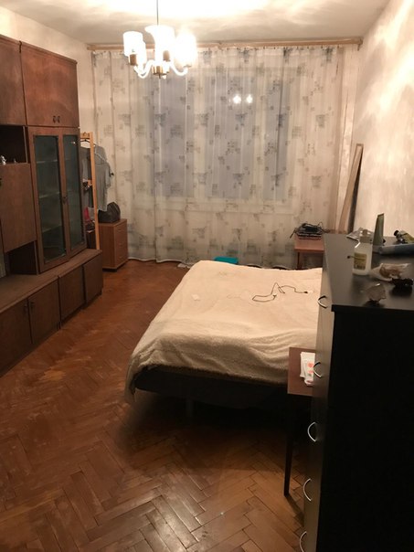 Девочки, привет)! Ищу себе двух соседок хороших и порядочных (только славянки, желательно до 30 лет), которые любят чистоту и порядок, в трёхкомнатную квартиру одна комната проходная с угла (12 000) другая, смежная с проходной, изолированная комната (14 000). Просьба обращаться только адекватных, не конфликтных, уважающих чужое пространство девушек, ПЛАТЁЖЕСПОСОБНЫХ! Не допускаю вечеринок.<br>М. Коломенская, Кленовый бульвар 22. <br>10 минут спокойным шагом до метро.<br>Рядом есть магазины Перекрёсток, Дикси, Магнит, Магнолия<br>Заезд 24 февраля.<br>Оплата за месяц+ залог (требование арендодателя)<br>тел. 8-965-298-12-41 <br>Вера - фото Фото: Девочки, привет)! Ищу себе двух соседок хороших и порядочных (только славянки, желательно до 30 лет), которые любят чистоту и порядок, в трёхкомнатную квартиру одна комната проходная с угла (12 000) другая, смежная с проходной, изолированная комната (14 000). Просьба обращаться только адекватных, не конфликтных, уважающих чужое пространство девушек, ПЛАТЁЖЕСПОСОБНЫХ! Не допускаю вечеринок.<br>М. Коломенская, Кленовый бульвар 22. <br>10 минут спокойным шагом до метро.<br>Рядом есть магазины Перекрёсток, Дикси, Магнит, Магнолия<br>Заезд 24 февраля.<br>Оплата за месяц+ залог (требование арендодателя)<br>тел. 8-965-298-12-41 <br>Вера