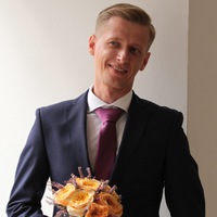 Евгений Жихарев
